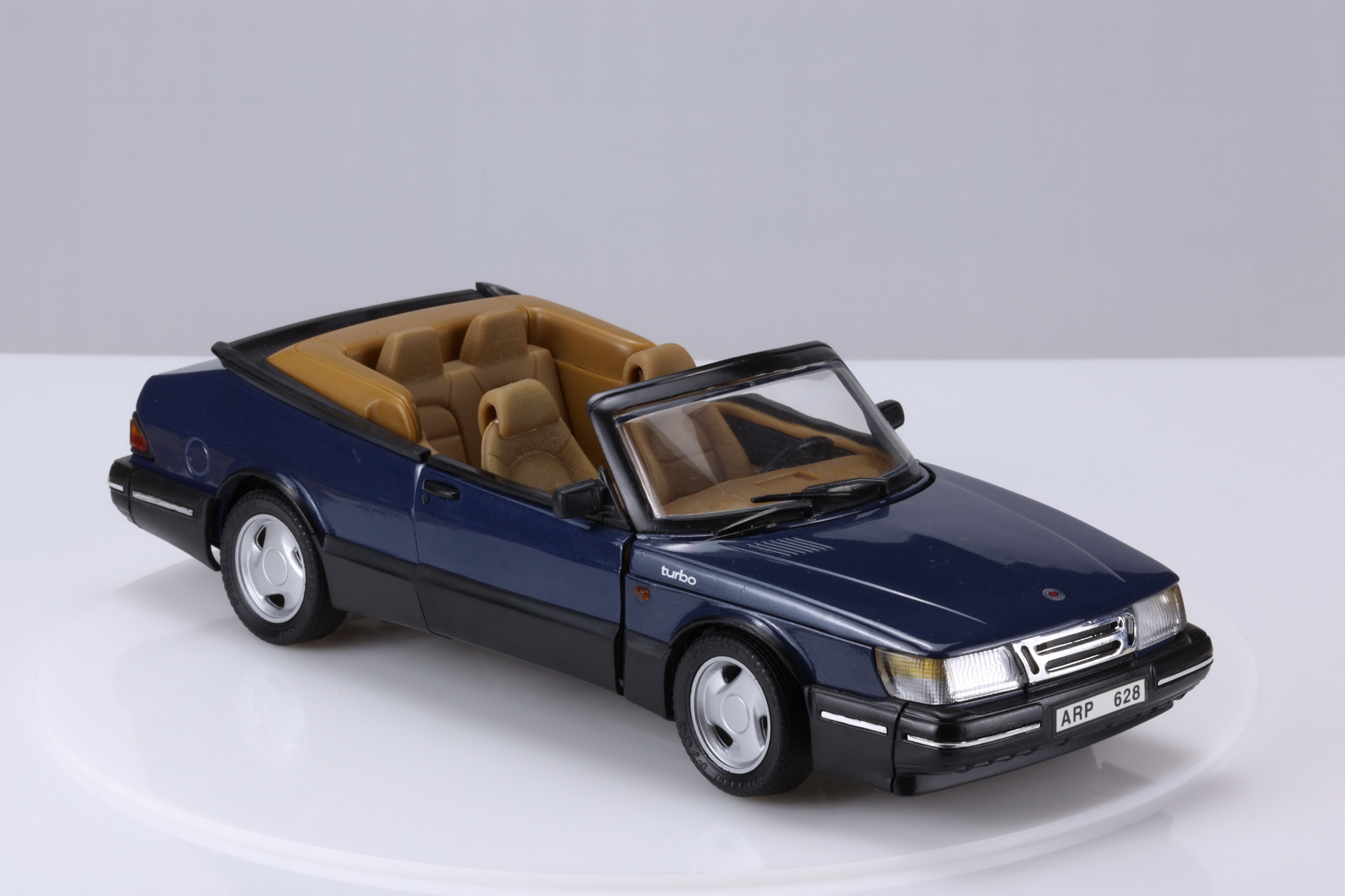 Saab-Archive: Saab car models
