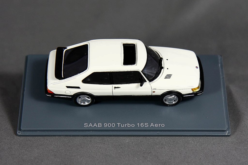 900 - 1992 3-door Turbo 16 S Bild 22