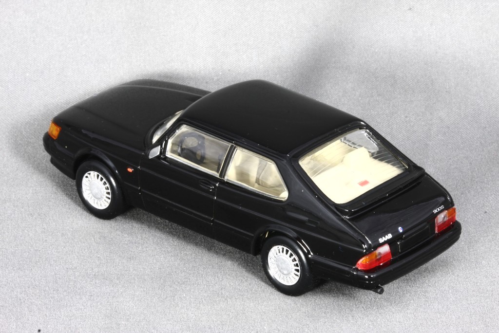 900 - 1989 3-door S Bild 2