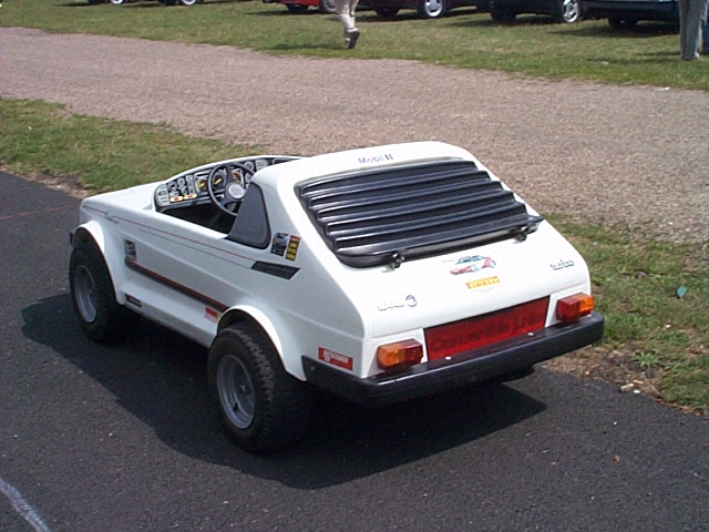 900 - 1986 Cabrio Bild 2