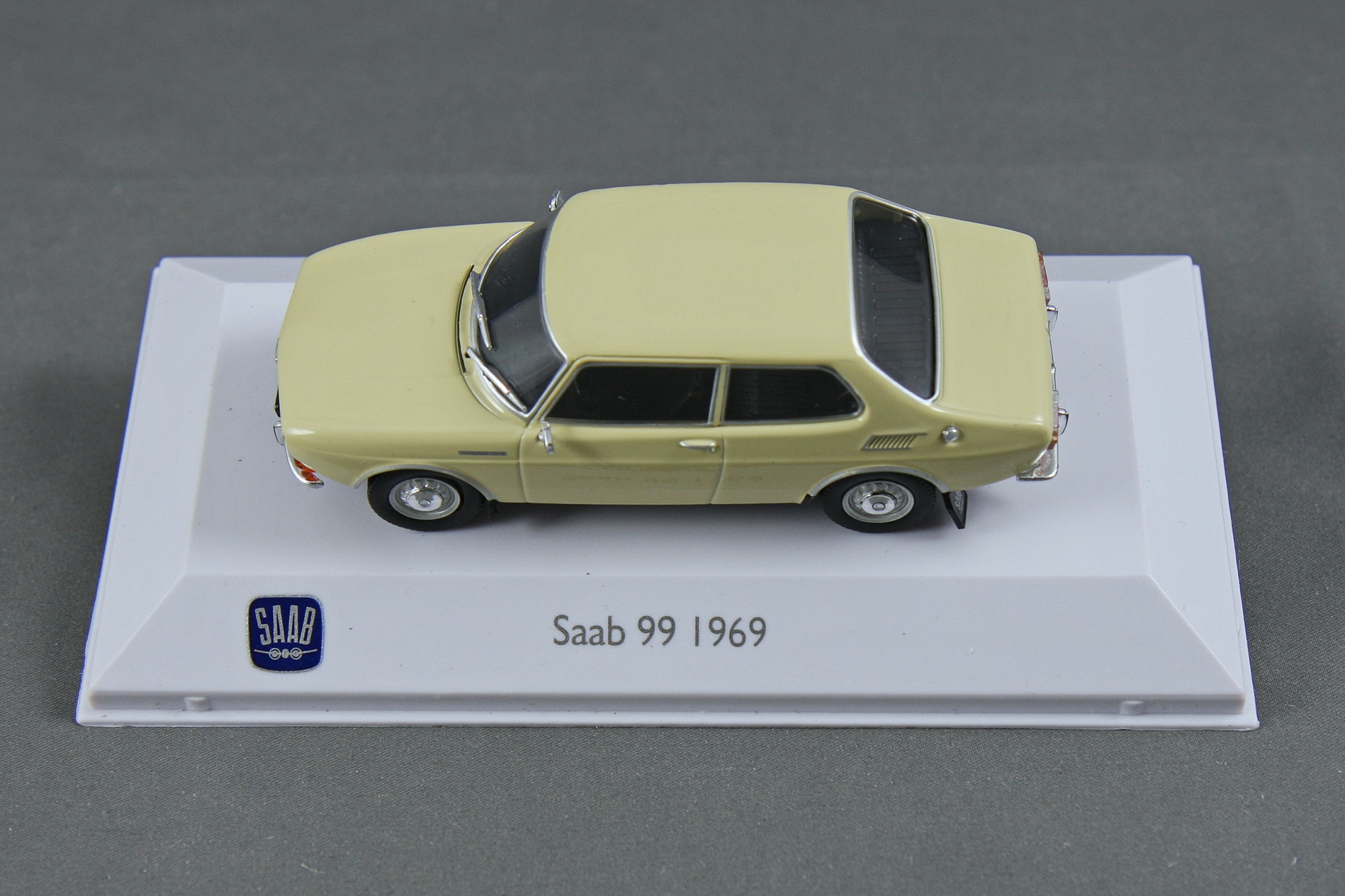 99 - 1969 2-door 2.0 L Bild 8