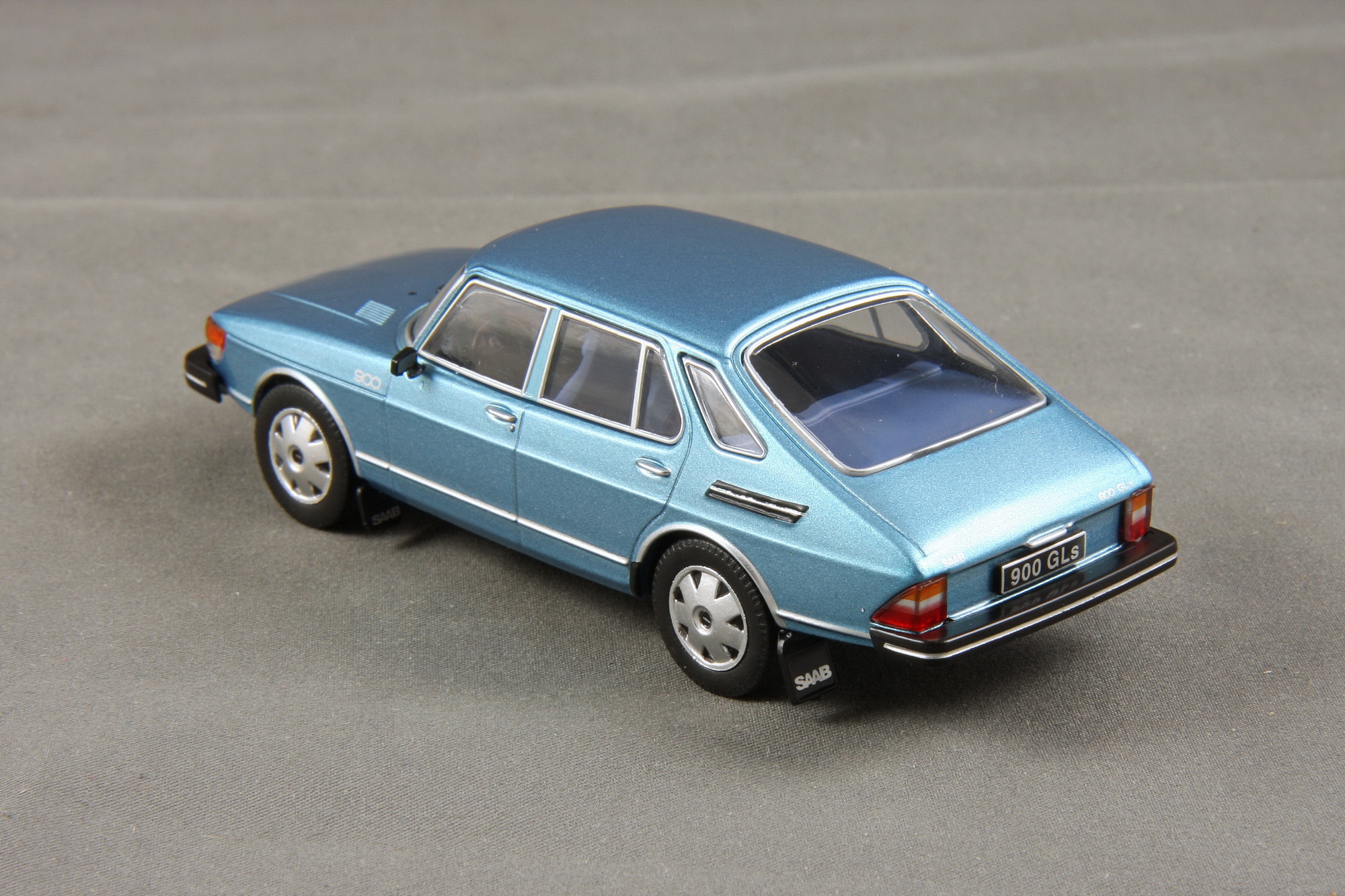 900 - 1979 5-door Gls Bild 2