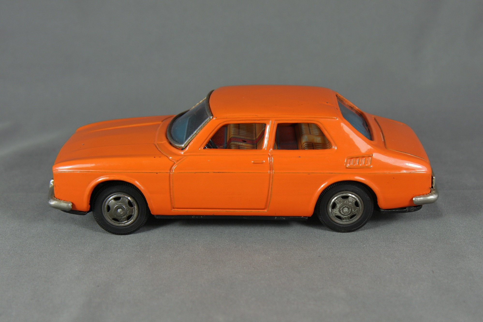 99 - 1969 2-door (V1 - friction-motor) Bild 22