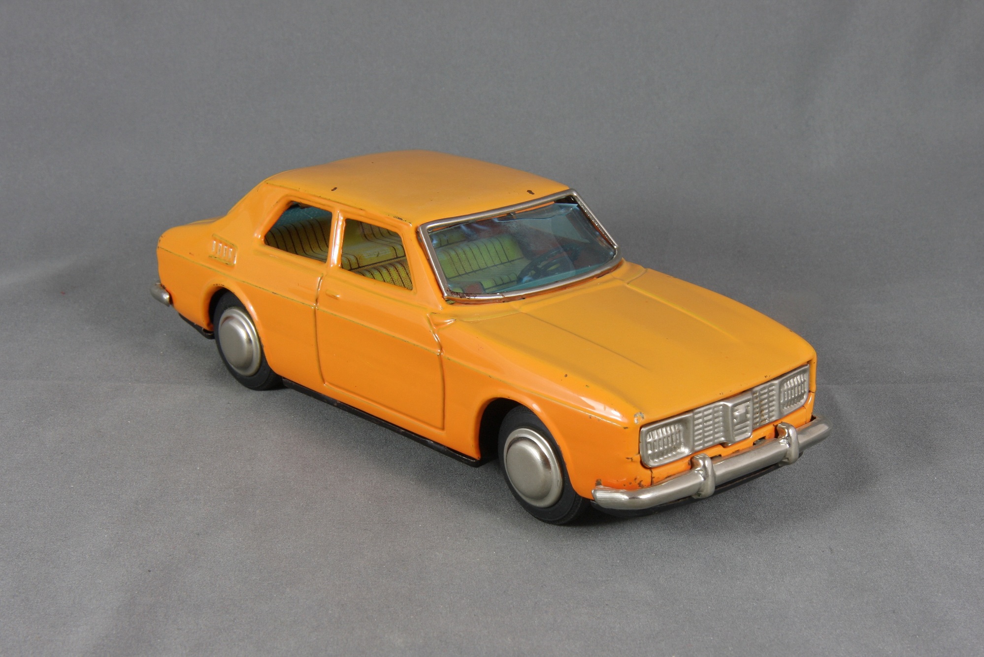 99 - 1969 2-door (V1 - friction-motor) Bild 12