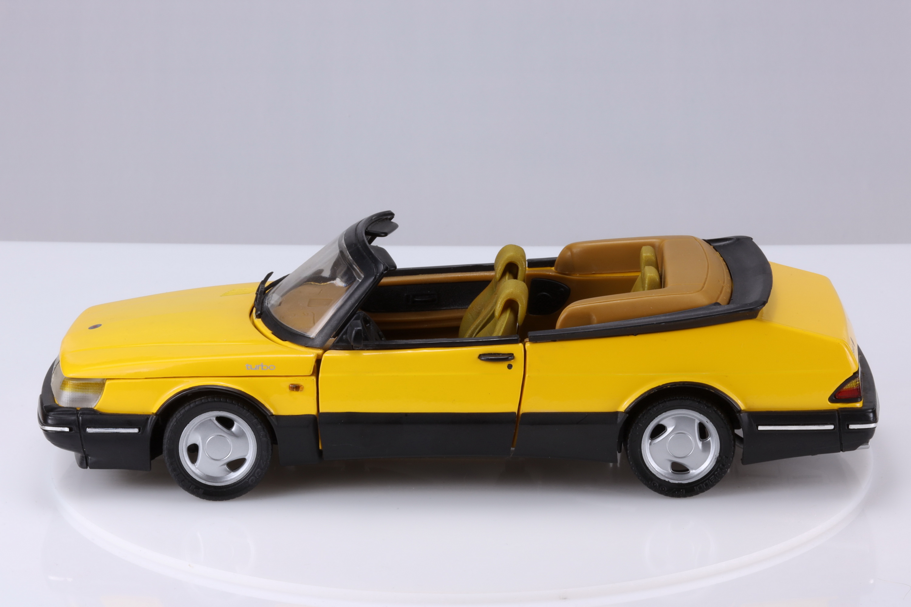 900 - 1992 Cabrio Turbo 16 S Bild 44