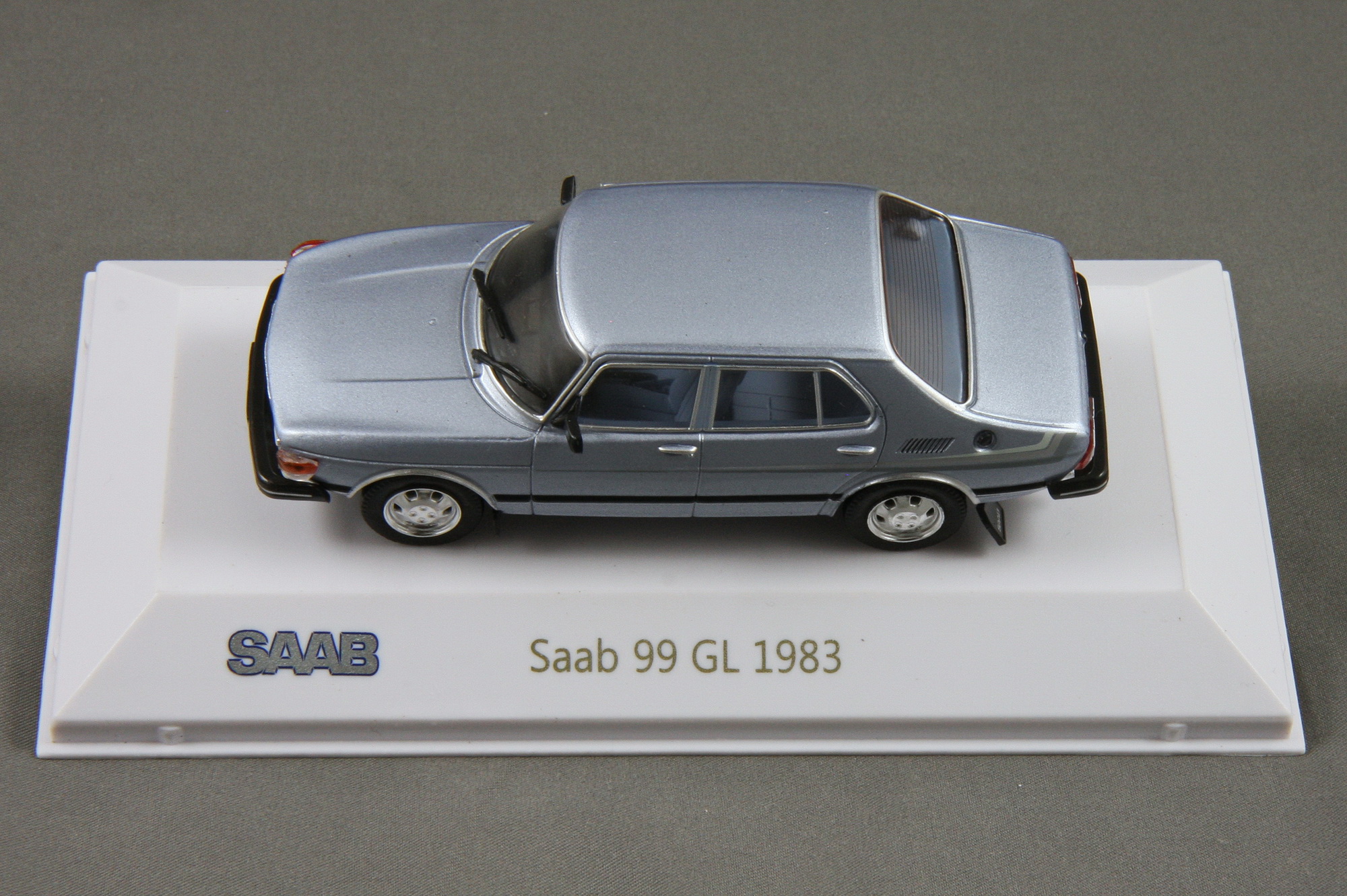 99 - 1984 4-door GL Bild 8